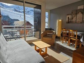 Appartement rénové au pied des pistes avec balcon et parking - FR-1-417-26 Fontcouverte-La Toussuire